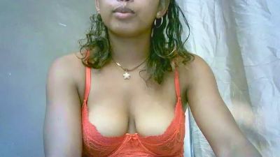 Bellibellah webcam cam4 model stream image