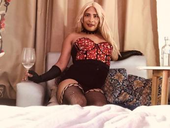 KellySuarez webcam model stream image