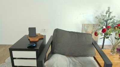 MendiPetite webcam model stream image