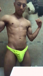 pequeboy_hot webcam model stream image