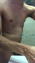 pequeboy_hot webcam model stream image