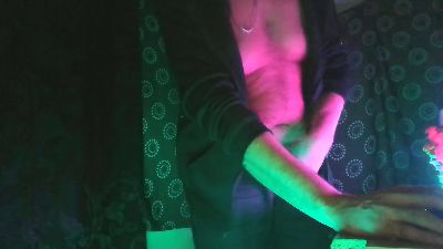 GuyST webcam model stream image