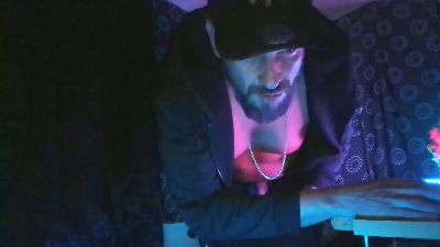 GuyST webcam model stream image