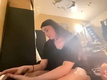 Snowbunnycake_131 webcam stripchat model stream image