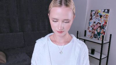 LucreciaGrisson webcam model stream image