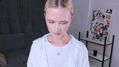 LucreciaGrisson webcam model stream image