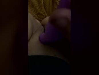 dt100419 webcam model stream image