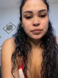 FOX_LATINA webcam model stream image