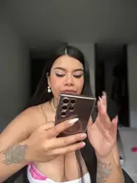 Issane_Peru webcam model stream image