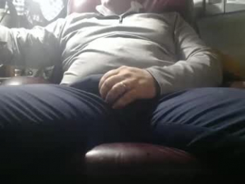 marrieddad19751975 webcam model stream image