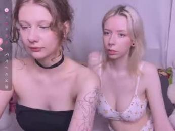 l1ttlekiki webcam model stream image