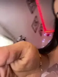 Emma_Brown_12 webcam model stream image