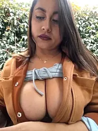 Oryk___ webcam model stream image