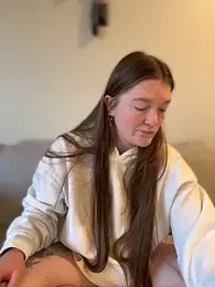 PussiesnCream_ webcam model stream image