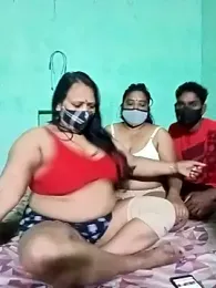 LoveOnStream webcam model stream image