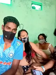 LoveOnStream webcam model stream image