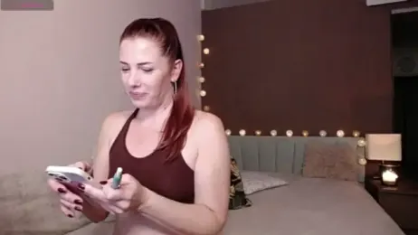 Sharon_Red webcam model stream image