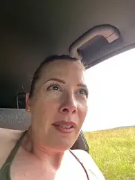 Sharon_Red webcam model stream image