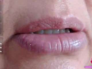 erika-lois webcam model stream image