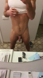 trysexhotter webcam model stream image