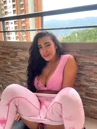 emma_andrew1 webcam model stream image