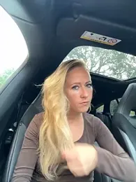 Emmy_frenchie webcam model stream image