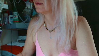 KathleenEdwards webcam cam4 model stream image