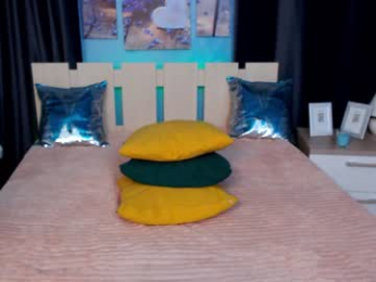 evarey_ webcam model stream image