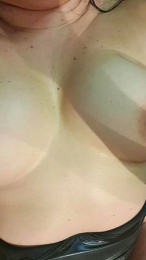 Juliaaa18 webcam model stream image