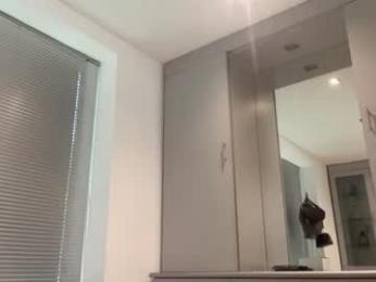 xo_madeline webcam model stream image