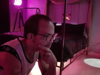 bellaskeykeeper webcam model stream image