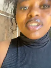 DiamondGoddes webcam model stream image