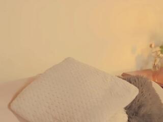 Lana Robles webcam model stream image