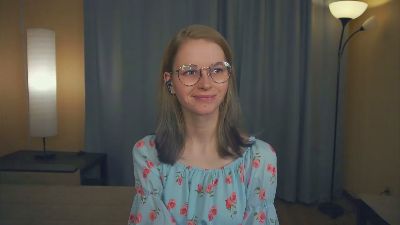 MertieAlie webcam model stream image