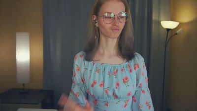 MertieAlie webcam model stream image