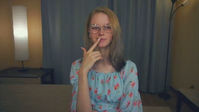 MertieAlie webcam model stream image