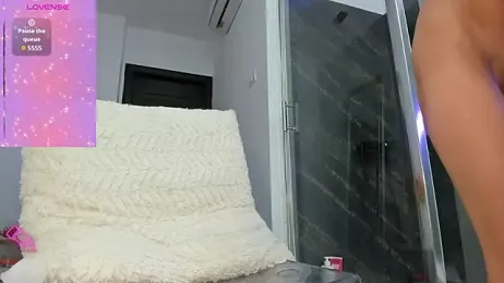 realhotfallingdevil webcam stripchat model stream image