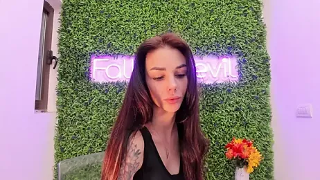 realhotfallingdevil webcam stripchat model stream image