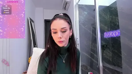 realhotfallingdevil webcam stripchat model stream image