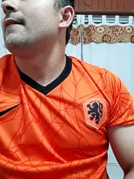 Bradd_32 webcam stripchat model stream image