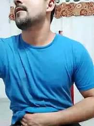 Bradd_32 webcam model stream image