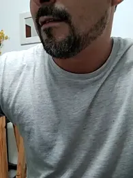 Bradd_32 webcam model stream image