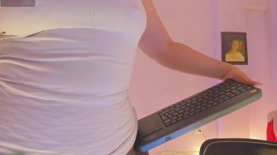 MeganHot_Curvy webcam model stream image