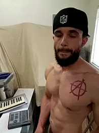 Paidbat webcam model stream image