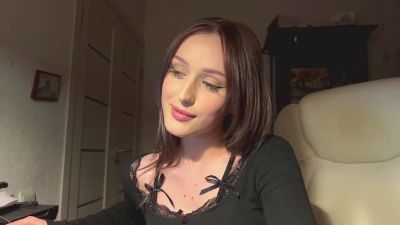 AdeliaDerousse webcam model stream image