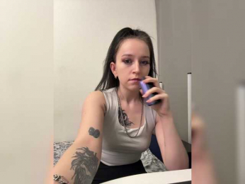 krisskiss21 webcam model stream image