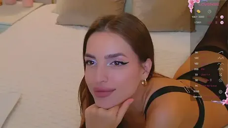 BellaHalles webcam model stream image