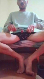 Xulazo_ webcam model stream image