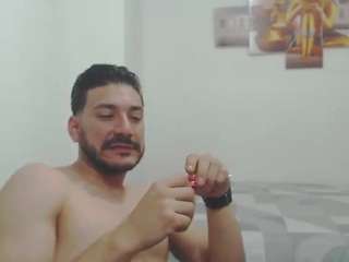 mateooth webcam model stream image