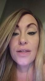 Fuxkmesuckmecum webcam model stream image
